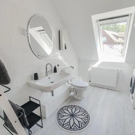 Inikama: Designer Apartment Im Gruenen - Netflix Rosengarten  Zewnętrze zdjęcie